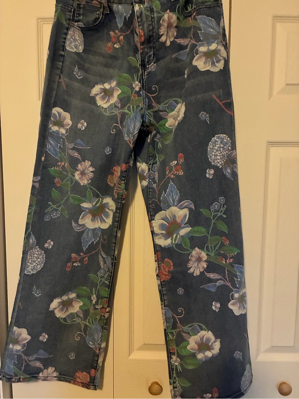 Floral Wide-Leg Jeans in Dark Blue